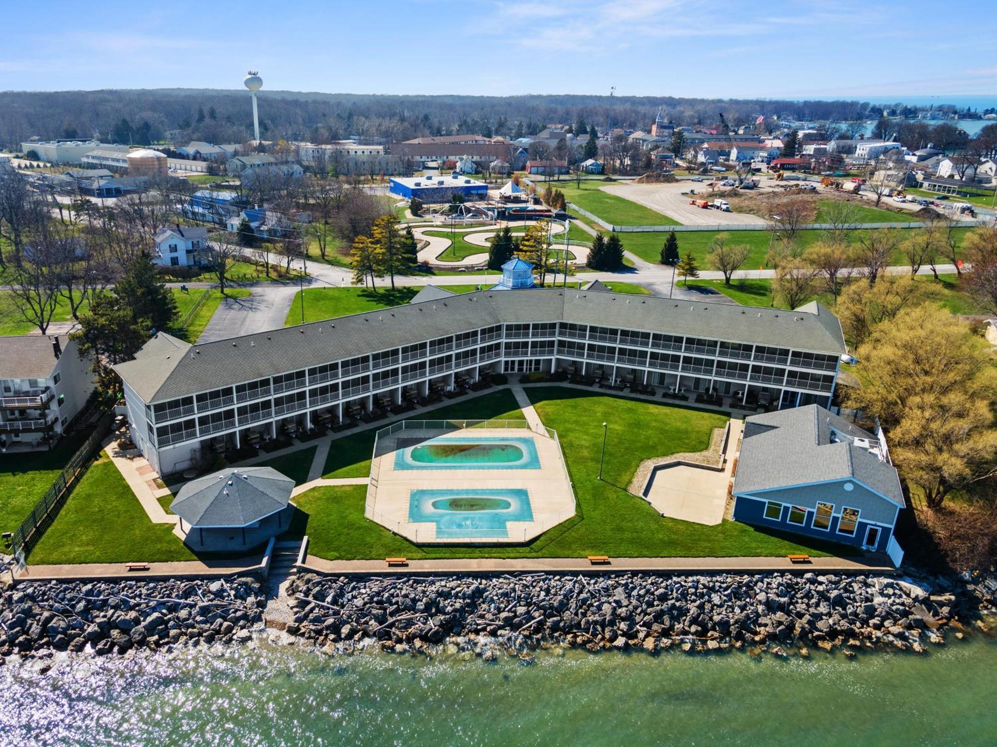 Bayshore Resort At Put-In-Bay Buitenkant foto