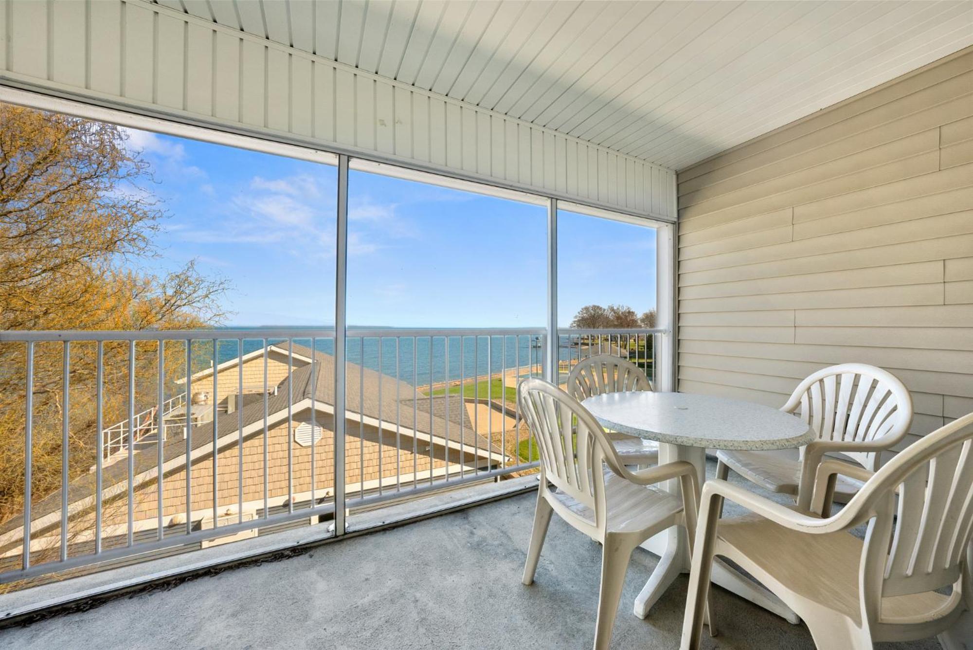 Bayshore Resort At Put-In-Bay Buitenkant foto