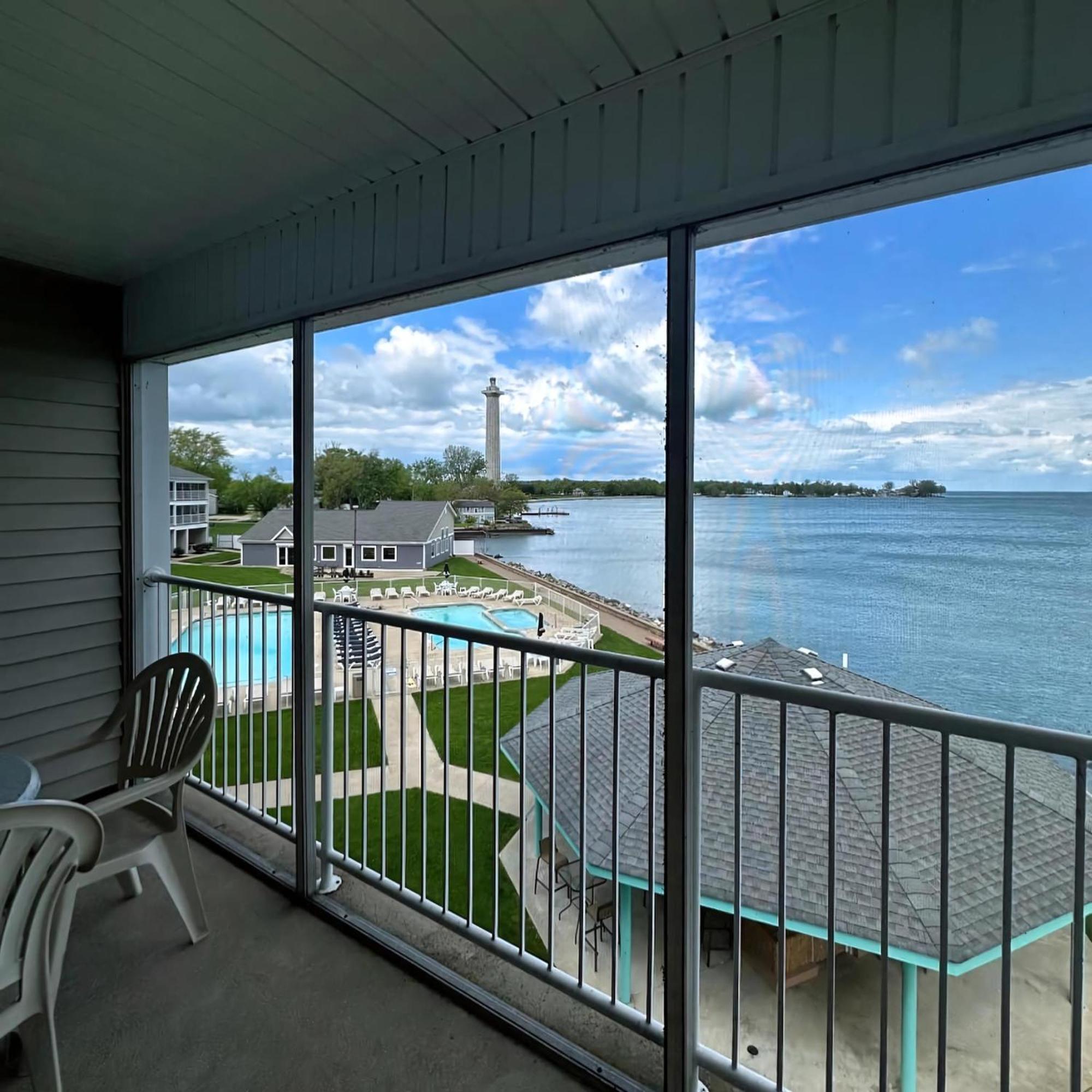 Bayshore Resort At Put-In-Bay Buitenkant foto